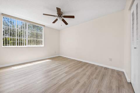 117 Yacht Club Way #205, Hypoluxo FL - photo 6 of 29