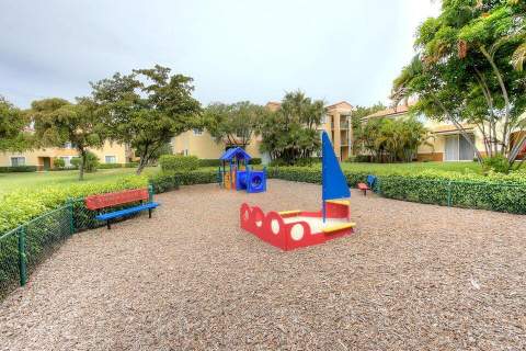 117 Yacht Club Way #205, Hypoluxo FL - photo 24 of 29