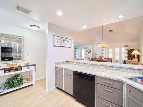 6116 SE Georgetown Place, Hobe Sound FL - photo 11 of 46