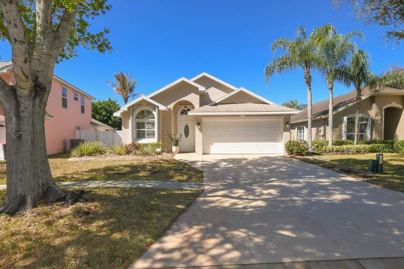 3 bedroom Single Family Residence at 8209 Maidencane Place, Lake Lucie Estates, Port St. Lucie — photo 2