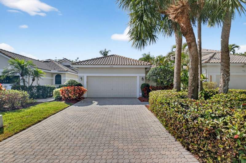 3 bedroom Single Family Residence at 2476 NW 66th Drive, Banyans, Boca Raton — photo 2