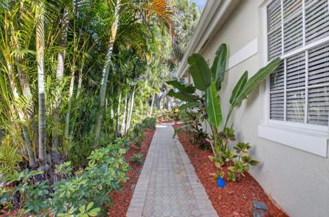 2476 NW 66th Drive, Boca Raton FL - photo 7 of 57