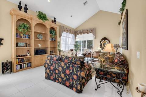 2476 NW 66th Drive, Boca Raton FL - photo 10 of 57