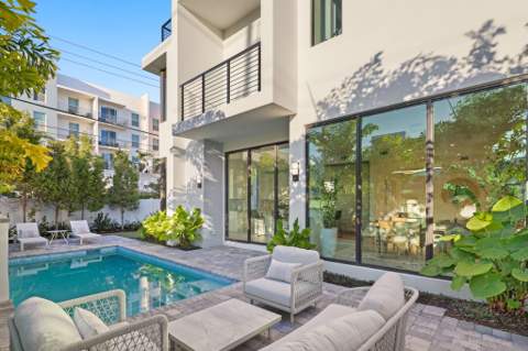 201 SE 4th Avenue, Delray Beach FL - photo 15 of 97