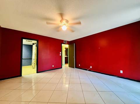 110 Wellington B, West Palm Beach FL - photo 9 of 20