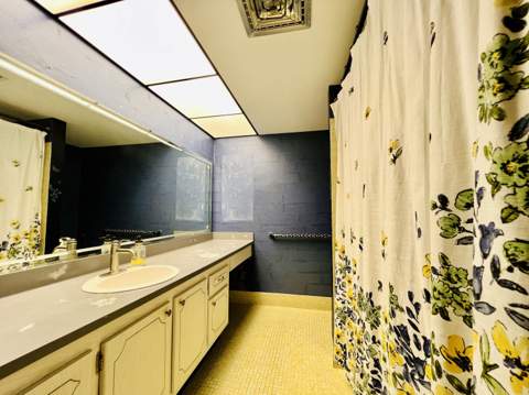 110 Wellington B, West Palm Beach FL - photo 10 of 20