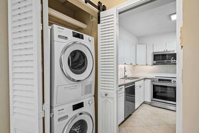 2 bedroom Condominium at 3301 S Ocean Boulevard #207, Ambassadors V South Condo, Highland Beach — photo 5