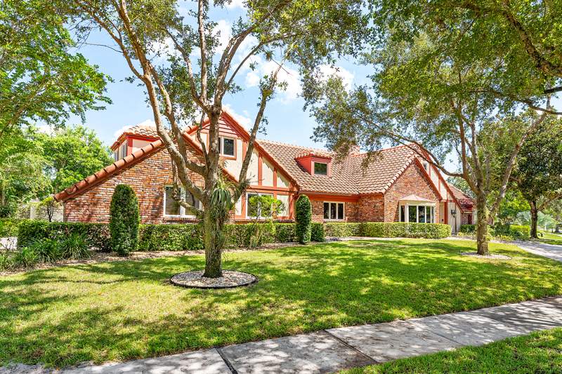 6 bedroom Single Family Residence at 3790 Kings Way, Woodfield Hunt Club, Boca Raton — photo 3