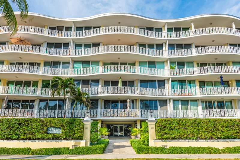 2 bedroom Condominium at 227 Australian Avenue #2c, Melborne House Condo, Palm Beach — photo 3