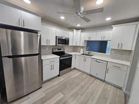 1001 Colony Point Circle #417, Pembroke Pines FL - photo 9 of 39