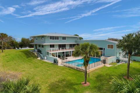 3712 E Mockingbird Hill, Jensen Beach FL - photo 10 of 62