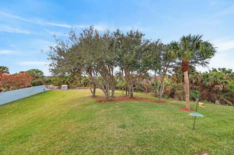 3712 E Mockingbird Hill, Jensen Beach FL - photo 16 of 62