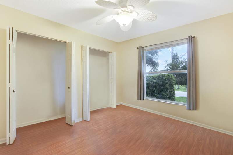 4 bedroom Single Family Residence at 1198 SE Petunia Avenue, South Port St Lucie Unit 5, Port St. Lucie — photo 2