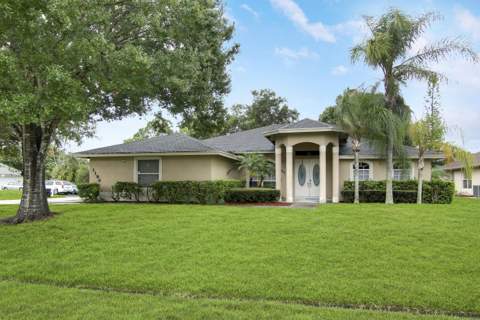 1198 SE Petunia Avenue, Port St. Lucie FL - photo 6 of 35