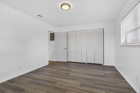 2960 Ashley Drive #D, West Palm Beach FL - photo 18 of 47