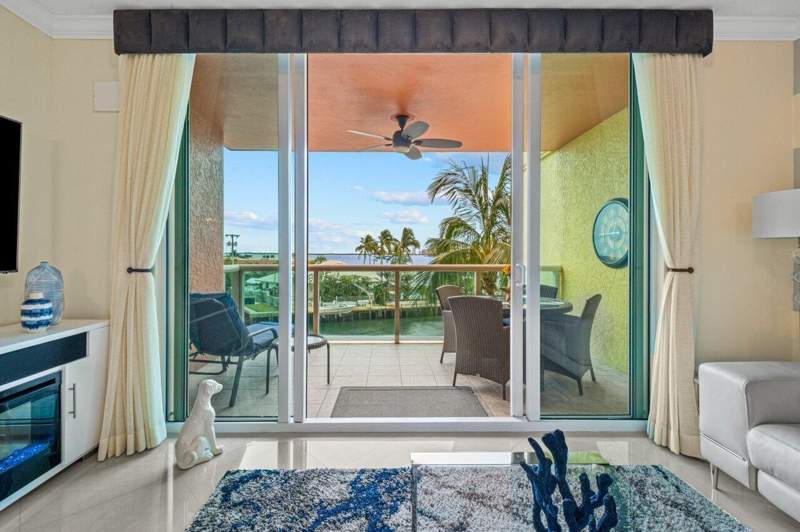 2 bedroom Condominium at 2650 Lake Shore Drive #302, Marina Grande Riviera Beach Condo, Riviera Beach — photo 2