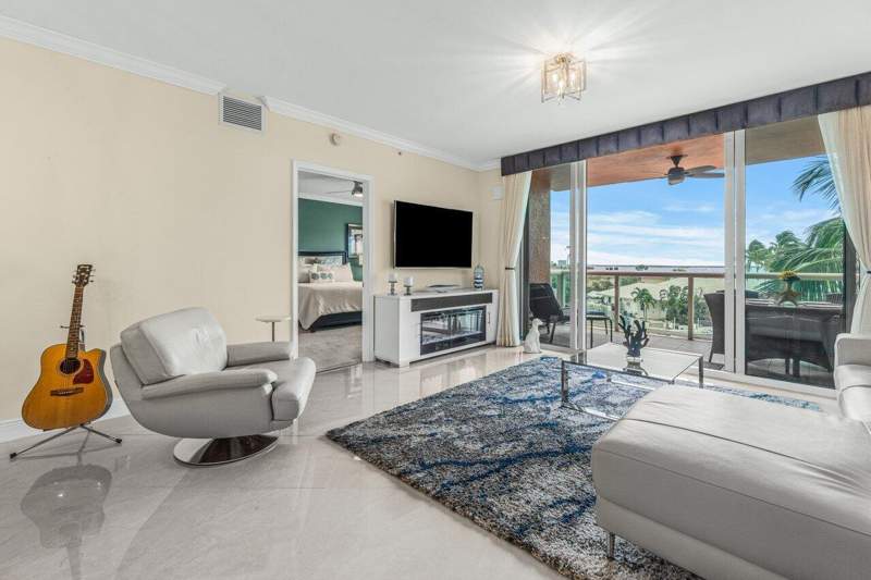 2 bedroom Condominium at 2650 Lake Shore Drive #302, Marina Grande Riviera Beach Condo, Riviera Beach — photo 5