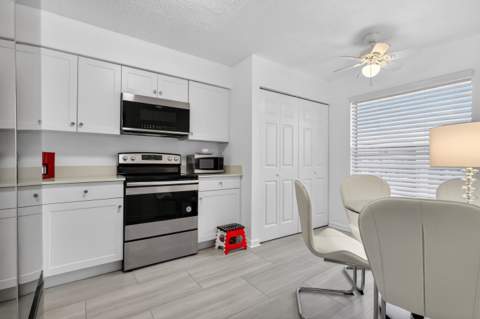 14575 Bonaire Boulevard #605, Delray Beach FL - photo 7 of 39