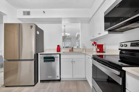 14575 Bonaire Boulevard #605, Delray Beach FL - photo 9 of 39