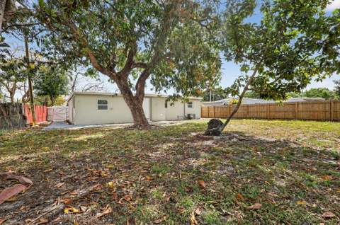 3600 SW 46th Avenue, West Park FL - photo 22 of 24