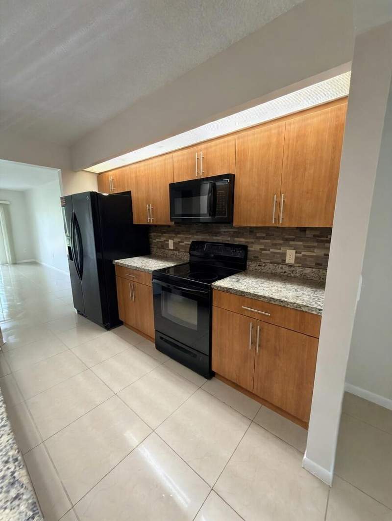 2 bedroom Condominium at 12551 SW 16th Court #206c, Falmouth At Century Village, Pembroke Pines — photo 3