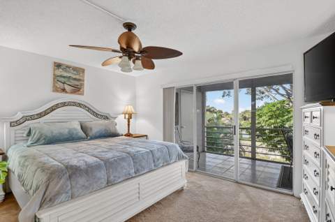 3524 Via Poinciana #303, Lake Worth FL - photo 10 of 46