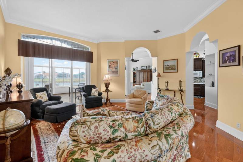3 bedroom Single Family Residence at 504 NW Serene Meadow Way, Cascades At St Lucie West Phase 4, Port St. Lucie — photo 5