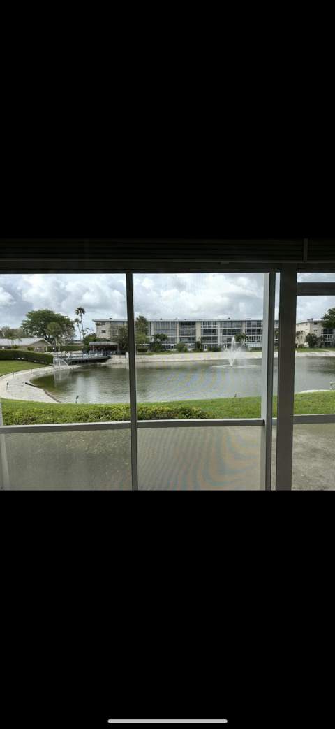 2616 N Gardens Drive #105, Lake Worth FL - photo 13 of 17