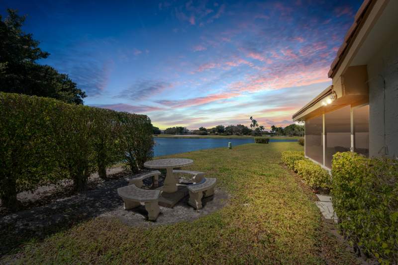 4 bedroom Single Family Residence at 5787 Lakeview Mews Place, Indian Spring - The Mews, Boynton Beach — photo 2