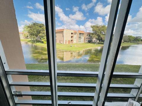 9900 Sunrise Lakes Boulevard #201, Sunrise FL - photo 11 of 23