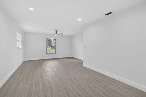 129 Bilbao Street, Royal Palm Beach FL - photo 20 of 30