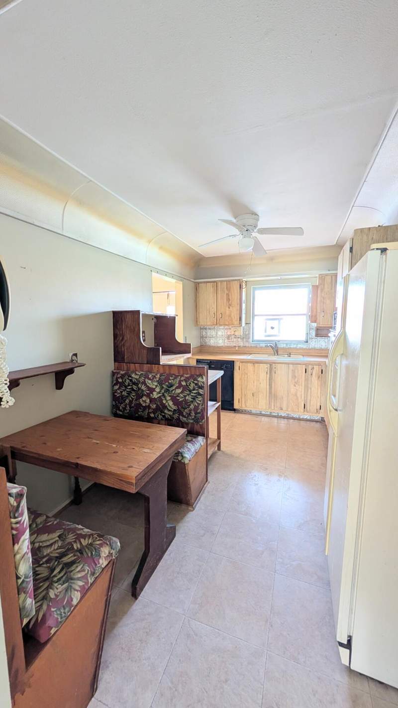 2 bedroom Villa at 5775 Fernley Drive #88, Cresthaven Condo Townhomes Sec 2, West Palm Beach — photo 4