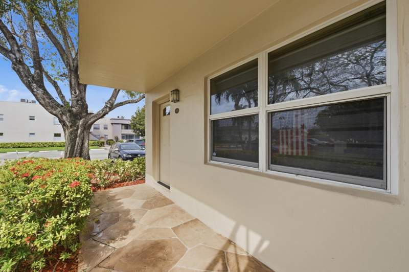 1 bedroom Condominium at 888 Flanders, Kings Point, Delray Beach — photo 2