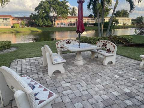 183 Dorchester #H, West Palm Beach FL - photo 9 of 27