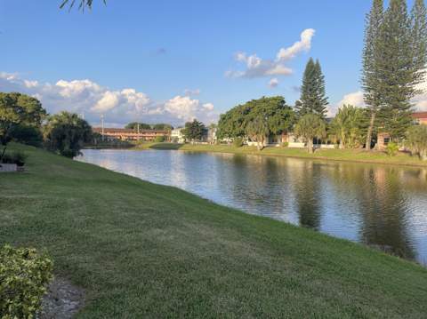 183 Dorchester #H, West Palm Beach FL - photo 14 of 27
