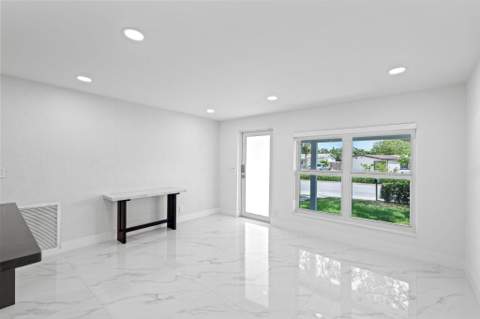 5341 N Andrews Avenue, Oakland Park FL - photo 9 of 46