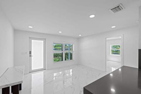 5341 N Andrews Avenue, Oakland Park FL - photo 11 of 46