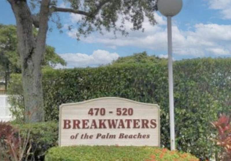 2 bedroom Condominium at 500 Executive Center Drive #2h, Breakwaters Of The Palm Beaches Cond Decl Filed 12-21-79, West Palm Beach — photo 3