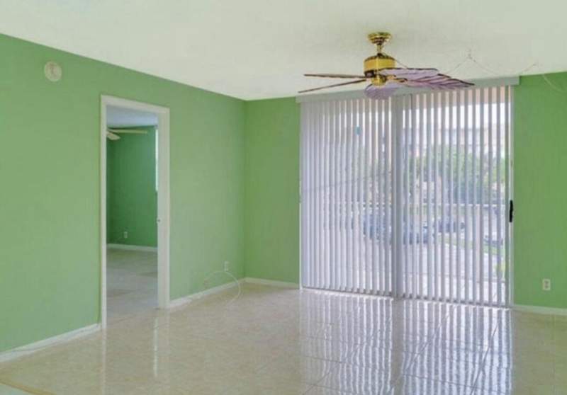 2 bedroom Condominium at 500 Executive Center Drive #2h, Breakwaters Of The Palm Beaches Cond Decl Filed 12-21-79, West Palm Beach — photo 5
