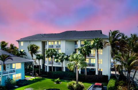 975 NW Flagler Avenue #302, Stuart FL - photo 7 of 50