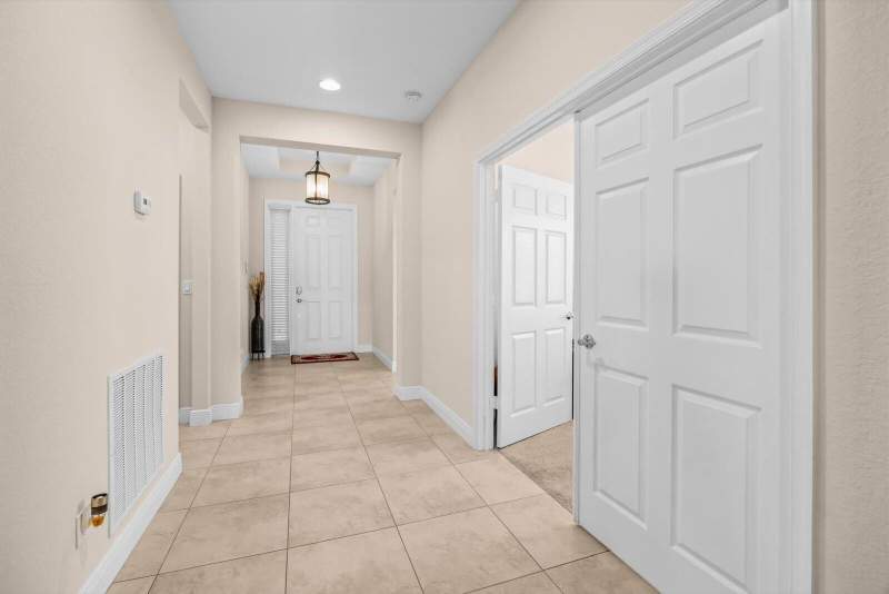 3 bedroom Single Family Residence at 1114 NW Demedici Rd Road, Vizcaya Falls, Port St. Lucie — photo 5
