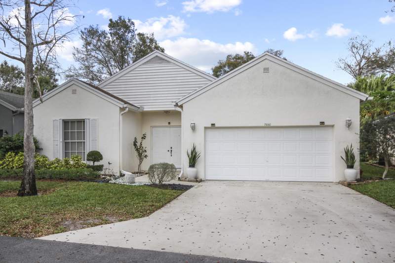 2 bedroom Single Family Residence at 7660 Kings Ride, Mnr Forest 2, Boynton Beach — photo 3