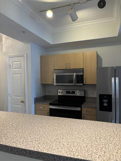 533 NE 3rd Avenue #204, Fort Lauderdale FL - photo 14 of 23