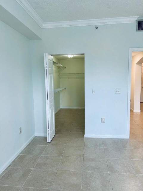 533 NE 3rd Avenue #204, Fort Lauderdale FL - photo 20 of 23