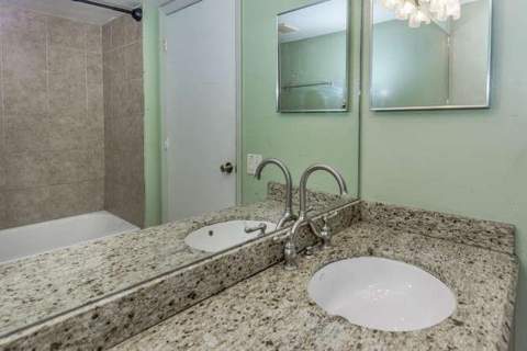4151 N Haverhill Road #1508, West Palm Beach FL - photo 9 of 16