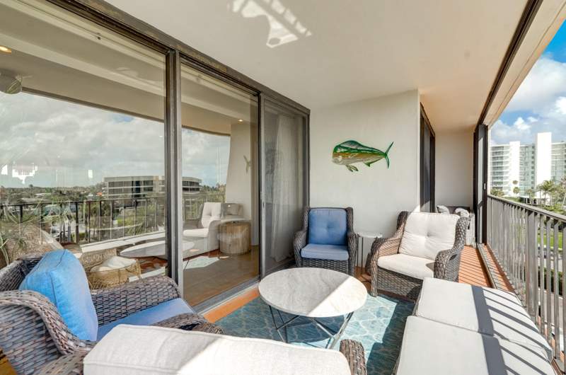 2 bedroom Condominium at 225 Beach Road #503, Ocean Villas Condo Apts, Tequesta — photo 2
