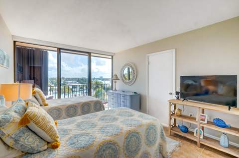 225 Beach Road #503, Tequesta FL - photo 9 of 43