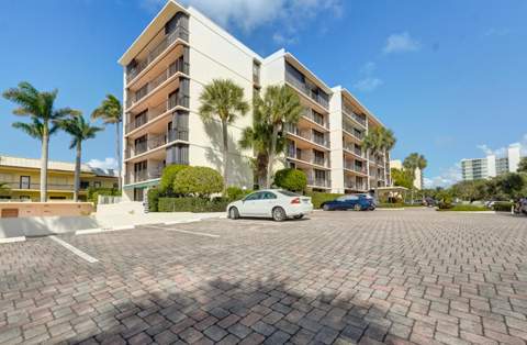 225 Beach Road #503, Tequesta FL - photo 13 of 43