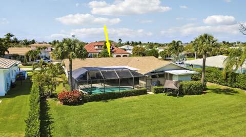 856 Country Club Drive, North Palm Beach FL - photo 7 of 36