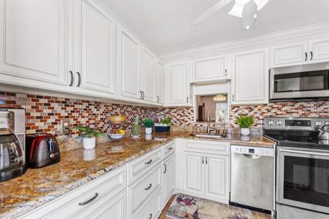 2191 NE 1st Court #202, Boynton Beach FL - photo 7 of 44